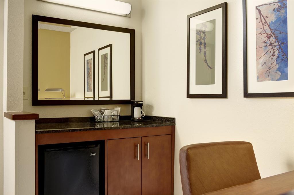 Hyatt Place Sarasota/Bradenton Экстерьер фото